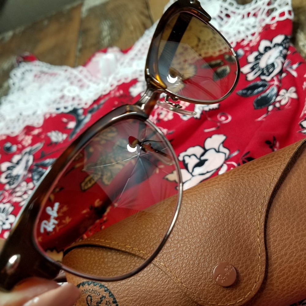 Ray Bans The Club Master case - Picture 4 of 7